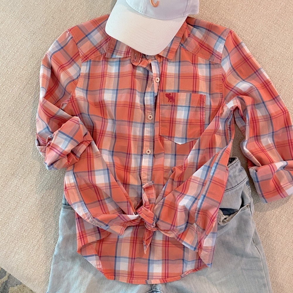 Like New adorable Abercrombie Kids button up.